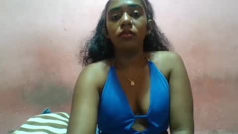 Snapshot of verronique1511 chatting on February 4, 4:18 pm verronique1511 online show from February 4, 4:18 pm