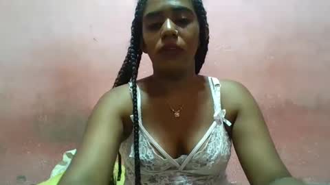 Snapshot of verronique1511 chatting on January 27, 4:43 pm verronique1511 online show from January 27, 4:43 pm