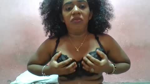 Snapshot of verronique1511 chatting on January 29, 5:45 pm verronique1511 online show from January 29, 5:45 pm