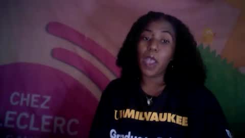 Snapshot of verronique1511 chatting on September 11, 8:47 am verronique1511 online show from September 11, 8:47 am