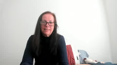 verysassypeachgoddess online show from January 12, 4:12 pm