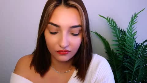 Ana online show from December 15, 11:26 am