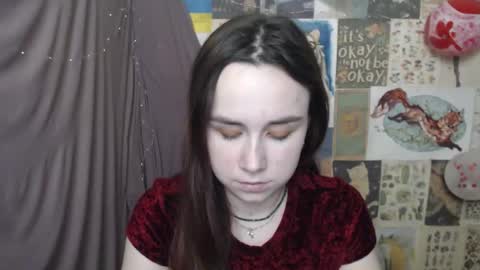 veryveryvery_shy online show from March 10, 7:56 am