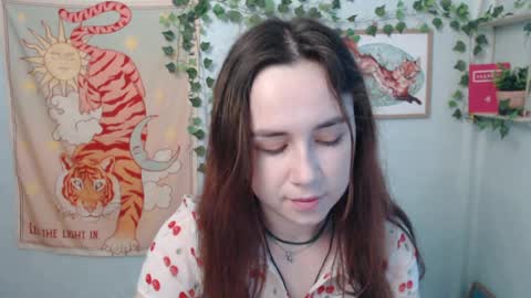 veryveryvery_shy online show from June 5, 5:55 am