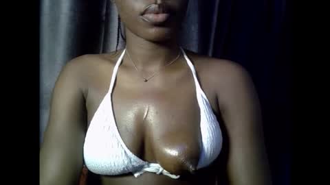 verywetpussy  online show from December 1, 7:23 am