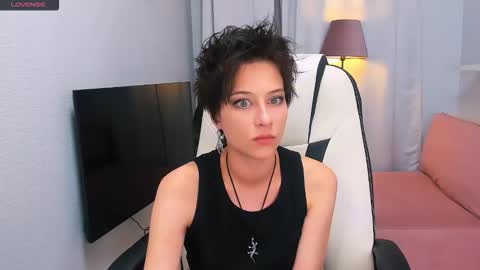 Via online show from September 11, 9:15 pm