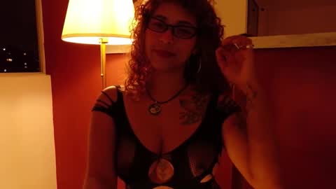 Vicky  online show from November 7, 2:06 am