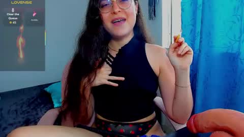 Vicky online show from May 25, 9:36 pm