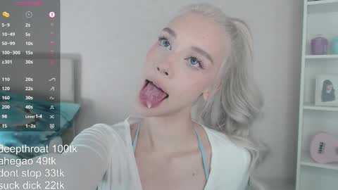 vickyfuckingdoll online show from February 22, 1:50 am