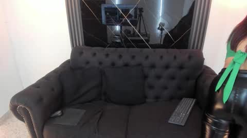 Vicky online show from October 30, 12:02 am