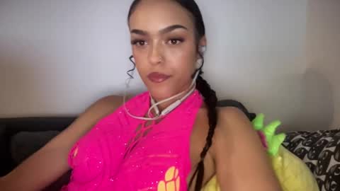 Snapshot of vickyyyx chatting on January 3, 2:54 am Goddess Victory  online show from January 3, 2:54 am