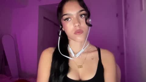 Snapshot of vickyyyx chatting on February 27, 1:59 am Goddess Victory  online show from February 27, 1:59 am