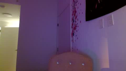 Snapshot of vickyyyx chatting on October 3, 1:43 am Goddess Victory  online show from October 3, 1:43 am