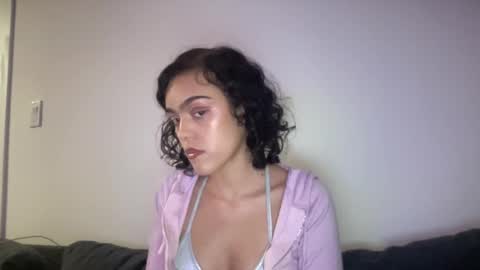 Snapshot of vickyyyx chatting on December 29, 8:44 am Goddess Victory  online show from December 29, 8:44 am