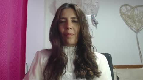 Snapshot of victoria25_meester chatting on January 22, 8:49 pm Hi guys Im victoria Be the one who can control me in PVT online show from January 22, 8:49 pm