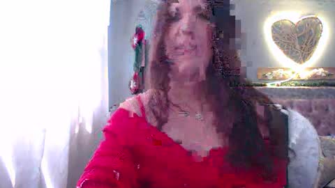 Snapshot of victoria25_meester chatting on December 18, 4:39 pm Hi guys Im victoria Be the one who can control me in PVT online show from December 18, 4:39 pm