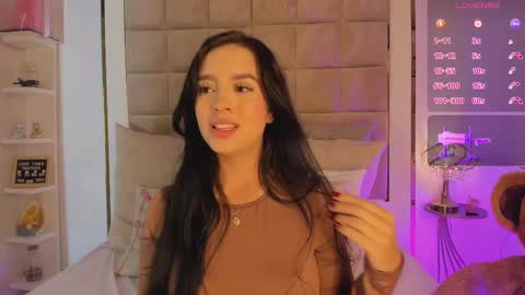 Snapshot of victoria_adaams1 chatting on February 25, 7:06 pm Victoria valentina online show from February 25, 7:06 pm