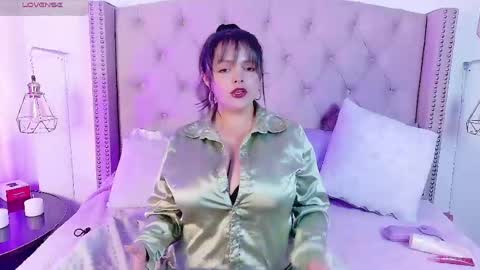 victoria_cherry_ online show from April 20, 11:35 am