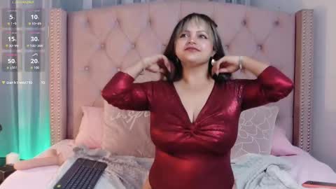 victoria_cherry_ online show from November 19, 12:05 pm