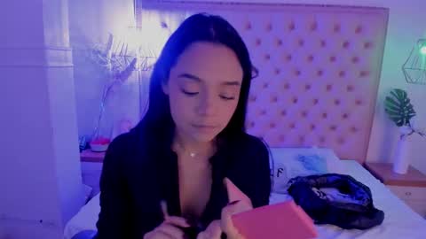 victoria_kitt online show from November 6, 7:42 pm