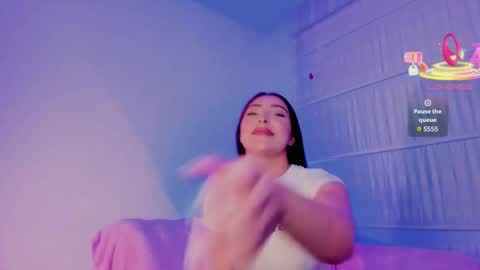 Victoria Laurent online show from September 9, 11:15 pm