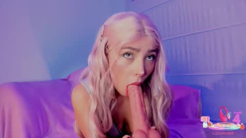 Victoria Laurent online show from October 30, 10:11 pm