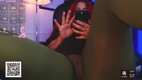 Snapshot of victoria_monteroo chatting on January 25, 1:10 am Call me Vic online show from January 25, 1:10 am