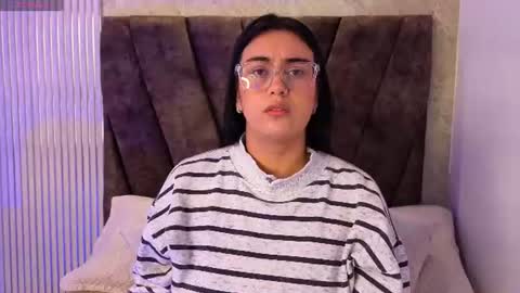 Victoria Andrade online show from June 22, 11:40 am