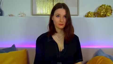 Snapshot of victoriaardern chatting on October 18, 6:27 am Victoria online show from October 18, 6:27 am