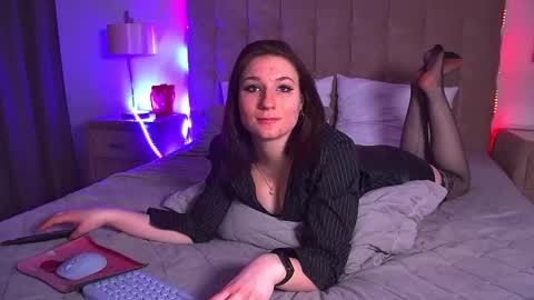 Snapshot of victoriaardern chatting on February 26, 4:41 am Victoria online show from February 26, 4:41 am