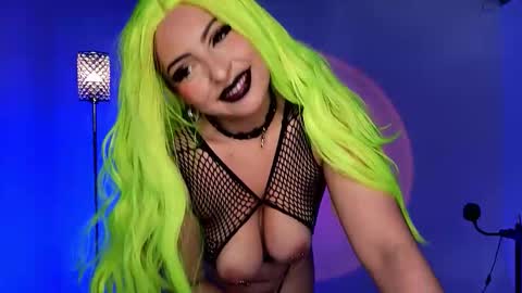  Tory  online show from November 7, 4:51 am