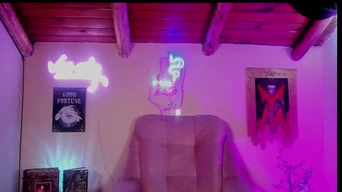  Tory  online show from January 11, 7:39 am