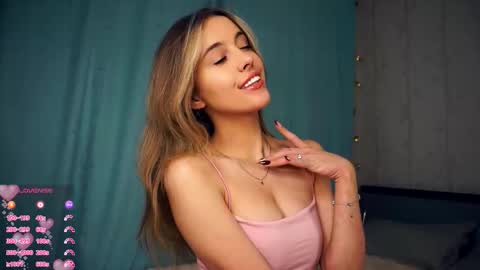 Anasteisha  Day Helen  Night online show from October 28, 8:25 pm