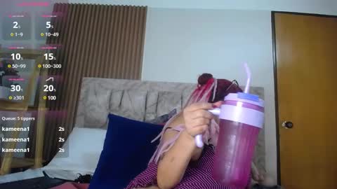 Snapshot of victoriamil1 chatting on March 3, 8:39 pm victoriamil1 online show from March 3, 8:39 pm