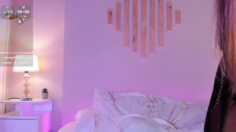 Victoria online show from April 14, 8:20 pm