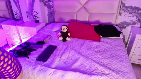 victoriasanz_ online show from September 20, 5:39 am