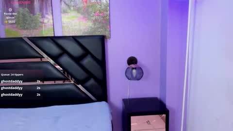 Snapshot of victoriavillalobos chatting on October 2, 10:59 pm victoriavillalobos online show from October 2, 10:59 pm