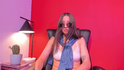 victoriazaenz online show from July 25, 3:02 am