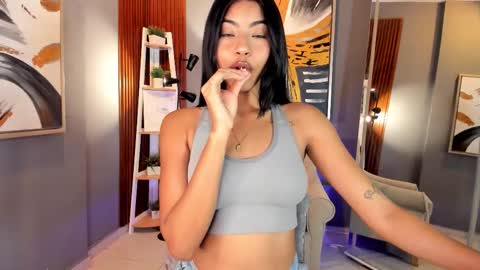 Snapshot of vienah chatting on September 9, 7:57 pm Karla online show from September 9, 7:57 pm