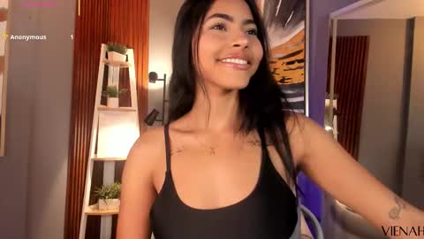Snapshot of vienah chatting on October 9, 8:02 pm Karla online show from October 9, 8:02 pm