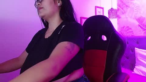 Snapshot of viiolleta chatting on February 5, 12:27 pm viioleta online show from February 5, 12:27 pm