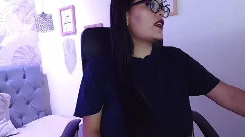 Snapshot of viiolleta chatting on January 8, 12:37 pm viioleta online show from January 8, 12:37 pm