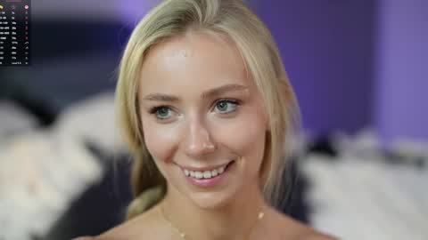 Snapshot of vika54784 chatting on September 27, 7:04 am vika54784 online show from September 27, 7:04 am