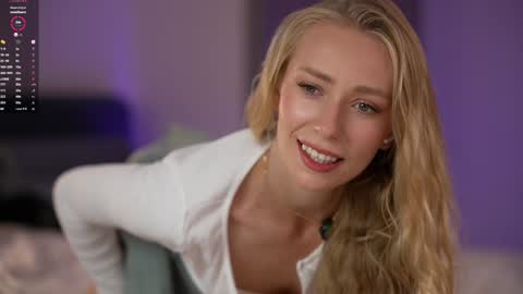 Snapshot of vika54784 chatting on October 10, 6:40 am vika54784 online show from October 10, 6:40 am