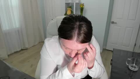 Snapshot of vika7333 chatting on March 10, 2:37 pm Ukrainian-woman online show from March 10, 2:37 pm