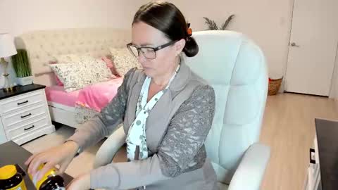 Snapshot of vika7333 chatting on October 13, 12:41 pm Ukrainian-woman online show from October 13, 12:41 pm