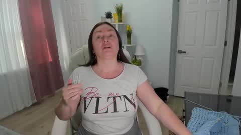 Snapshot of vika7333 chatting on February 10, 2:37 pm Ukrainian-woman online show from February 10, 2:37 pm