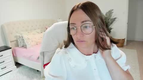Ukrainian-woman online show from July 28, 3:21 pm