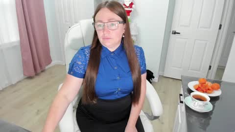 Snapshot of vika7333 chatting on December 16, 3:11 pm Ukrainian-woman online show from December 16, 3:11 pm