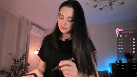 Snapshot of vikibellson chatting on October 9, 6:23 pm Viki Bellson online show from October 9, 6:23 pm